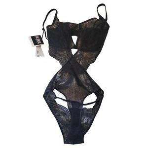 Kickerbox Planet The Stand Alone Bodysuit in Black - 6 B-C